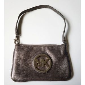 Michael Kors Fulton Nickle Wristlet Purse Silver